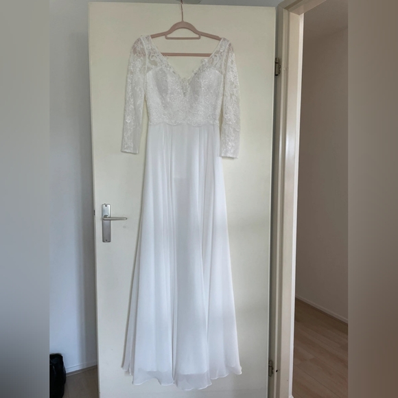 Larousse dress - Picture 1 of 6